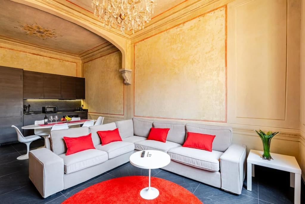 Apartment Next To The Cathedral Duomo Florenz